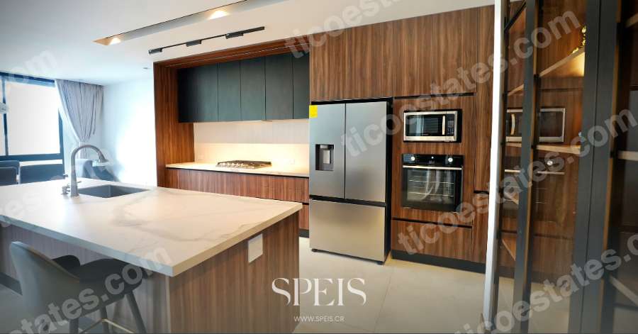 Venta de Casa en Condominio Vista Real, Santa Ana
