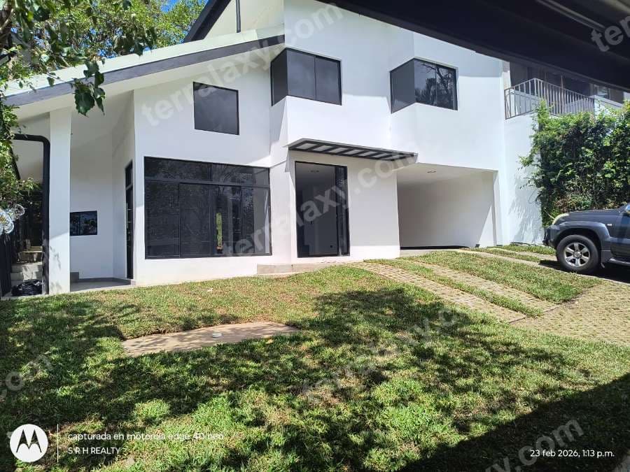 Casa moderna en Escazú - totalmente renovada