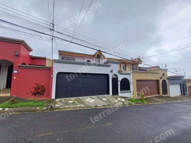 Alquiler de Casa + Mini Apartamento en San Francisco de Heredia. RAH 26-1281