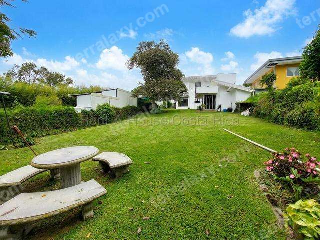 Venta de Casa en San Isidro de Heredia. RAH 27-490