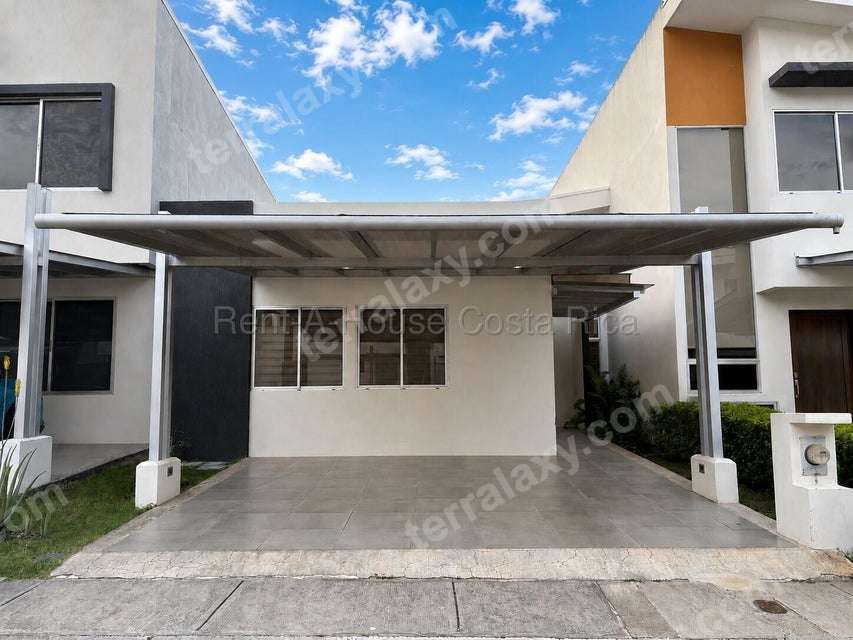 Alquiler de Casa en Río Oro de Piedades, Santa Ana. RAH 26-2010