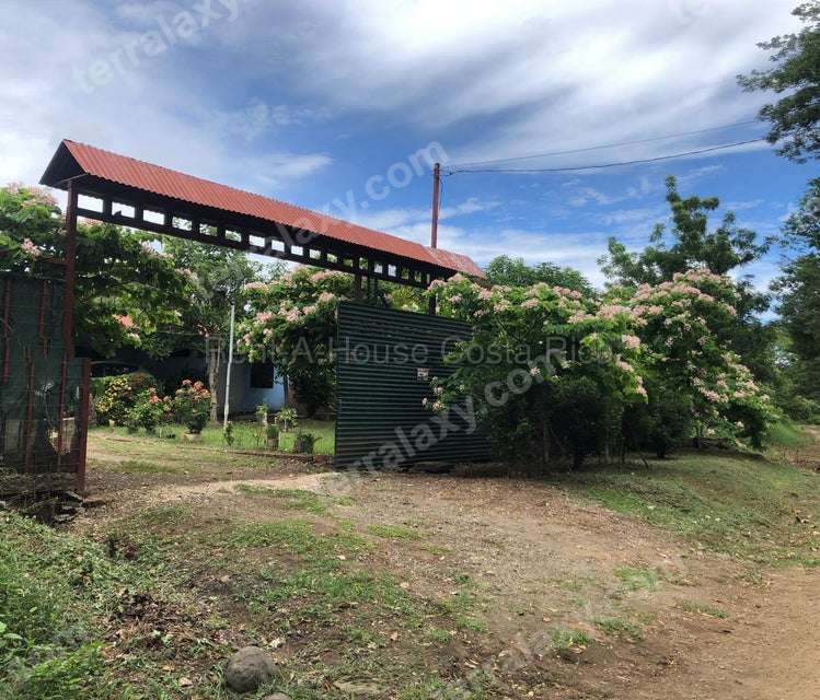 Venta de Casa en Santa Cruz de Guanacaste. RAH 27-359
