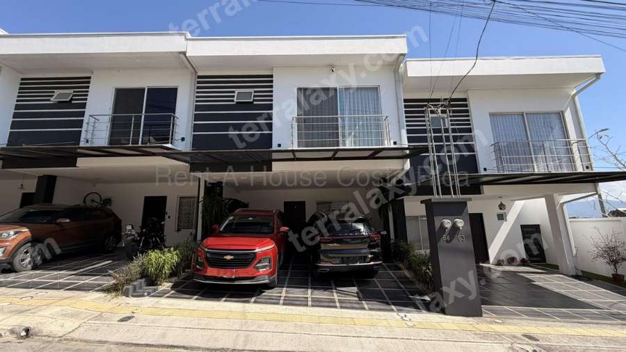 Venta de Casa en Santo Domingo de Heredia. RAH 27-376