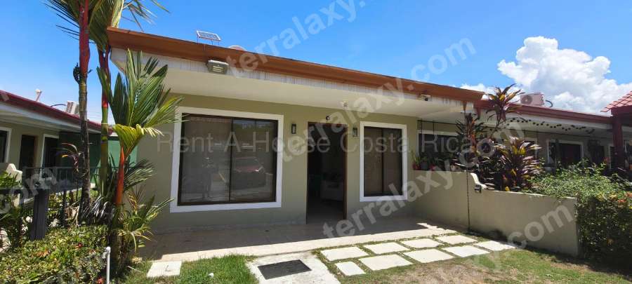 Alquiler de Casa AMUEBLADO en Garabito-Jacó, Puntarenas. RAH 26-2207