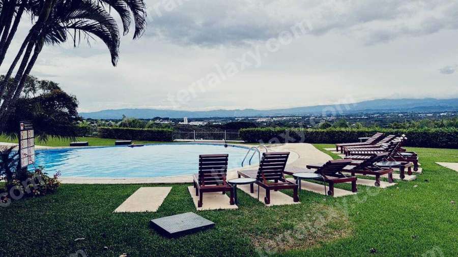 Venta de Apartamento en Avalon Country-Santa Ana. RAH 27-416