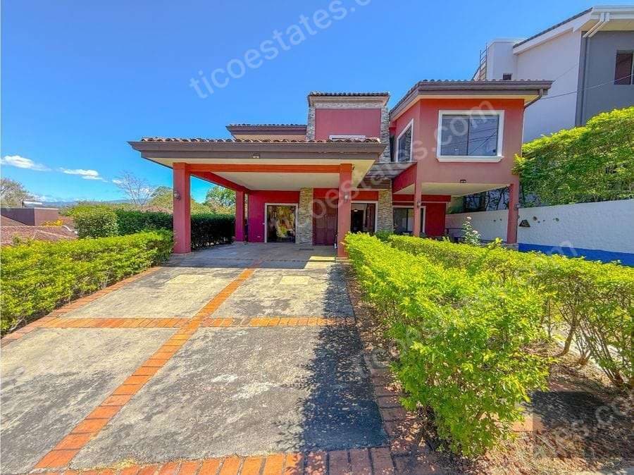 RESIDENCIA DE LUJO EN VENTA – LA GUÁCIMA (POSADA DEL RÍO)