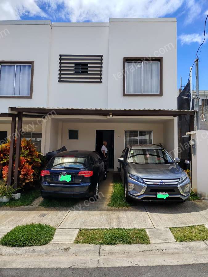 RESIDENCIA EN VENTA | SAN PABLO DE HEREDIA