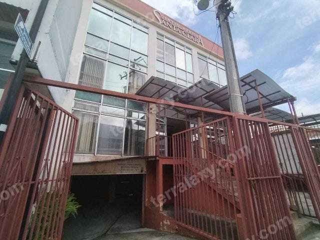 Venta de Edificio de 4 PISOS en Goicoechea-Guadalupe. RAH 27-555