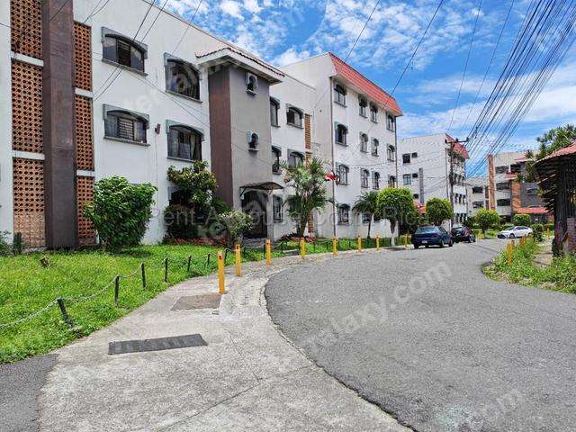 Venta de Acogedor Apartamento en Tibás-Cinco Esquinas. RAH 27-699