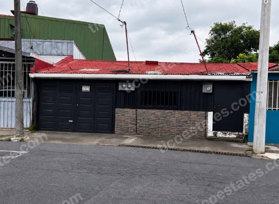 VENTA DE PROPIEDAD COMERCIAL EN TIBÁS