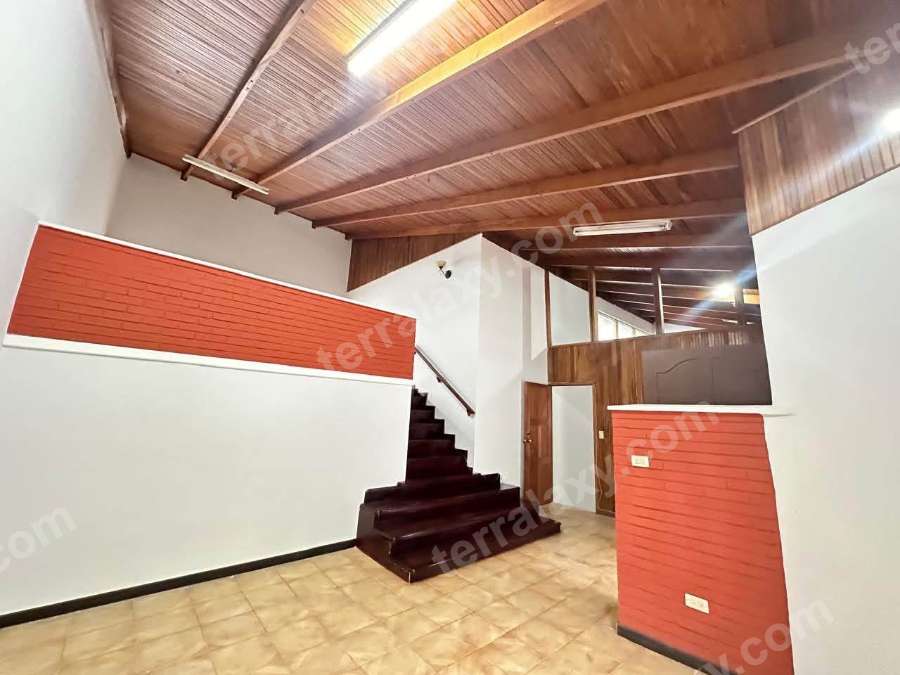 Venta de propiedad COMERCIAL en Guayabos de Curridabat